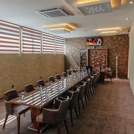 Hotel New Star Podgorica Exterior photo