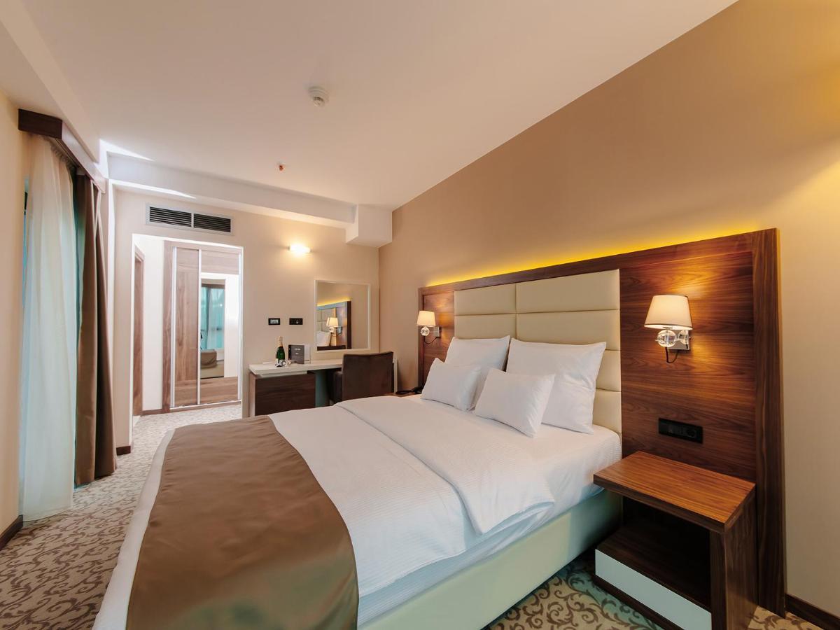 Hotel New Star Podgorica Exterior photo