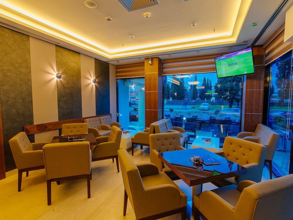 Hotel New Star Podgorica Exterior photo