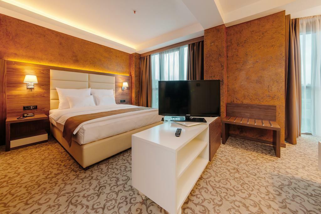 Hotel New Star Podgorica Exterior photo